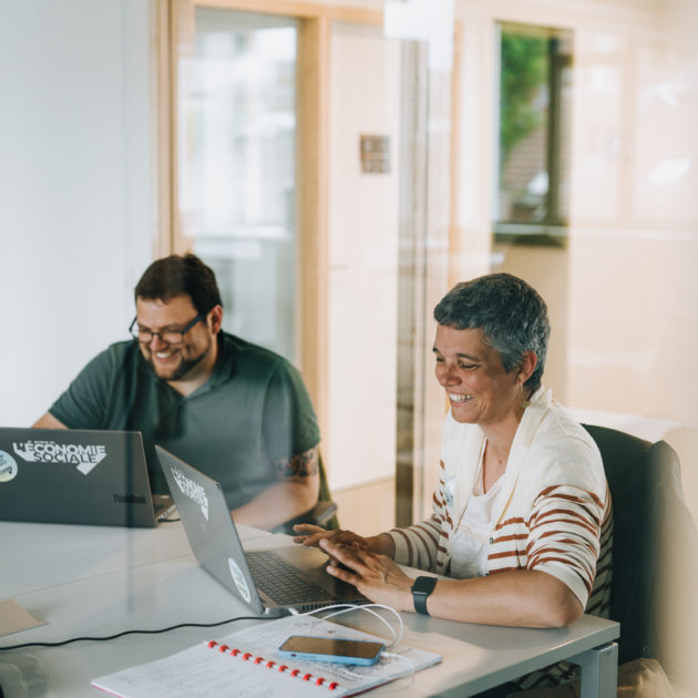 personne qui travaillent dans notre espace de co-working